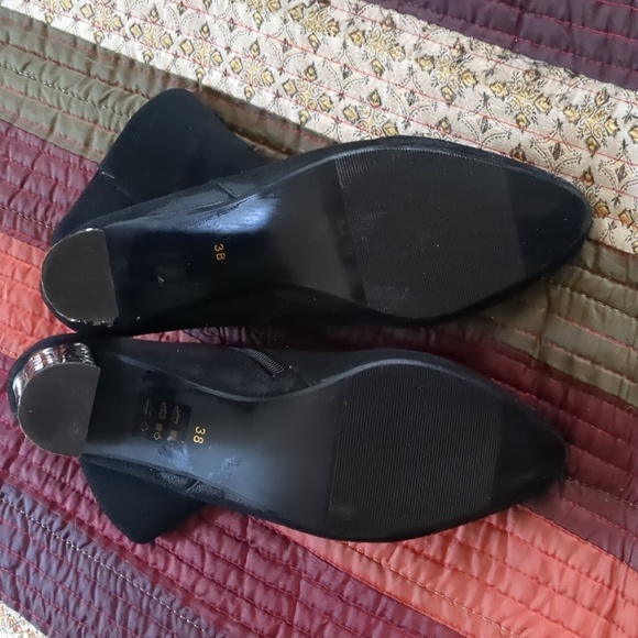 LE CHATEAU* studded heel side zip suede rounded pointed toe ankle boots sz 38 - Picture 7 of 15